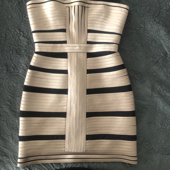 Dress - Picture 4 of 4